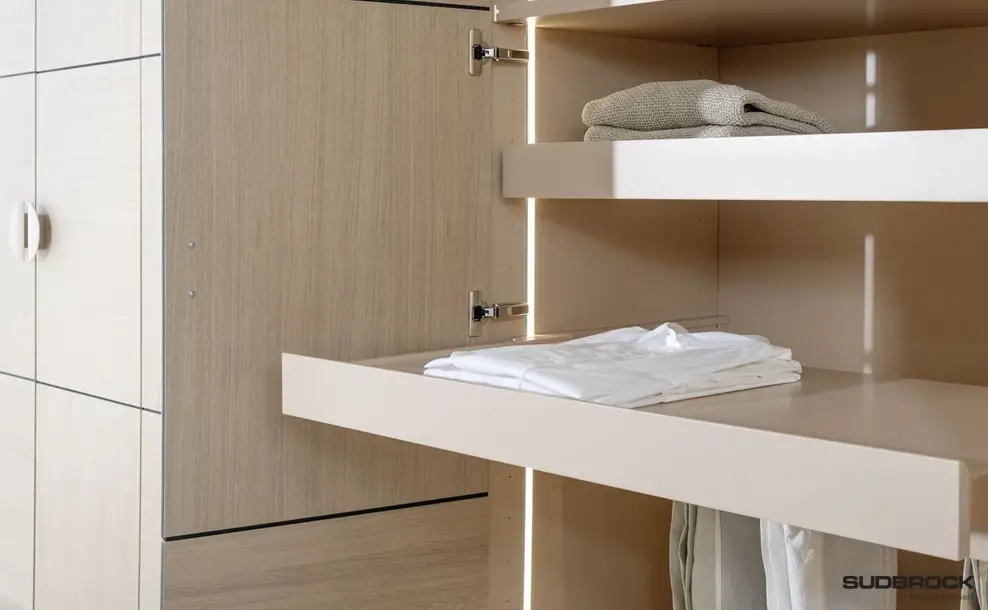 Kleiderschrank-Schlafzimmer-Raumzauber_Gerbl